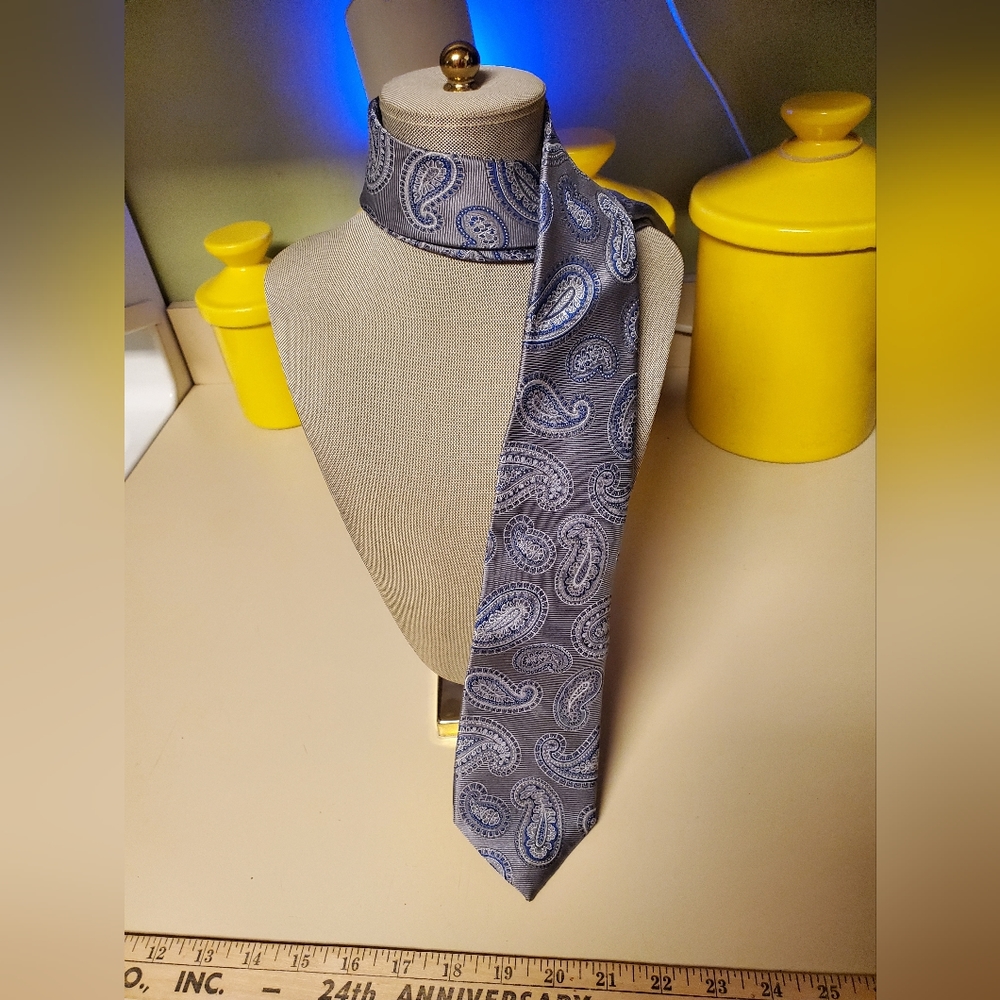 Joseph Bank Silk Necktie